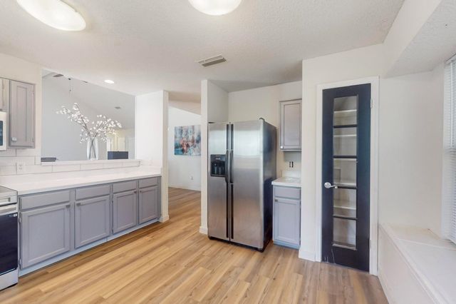 901 Larue Drive, Cedar Hill, TX 75104