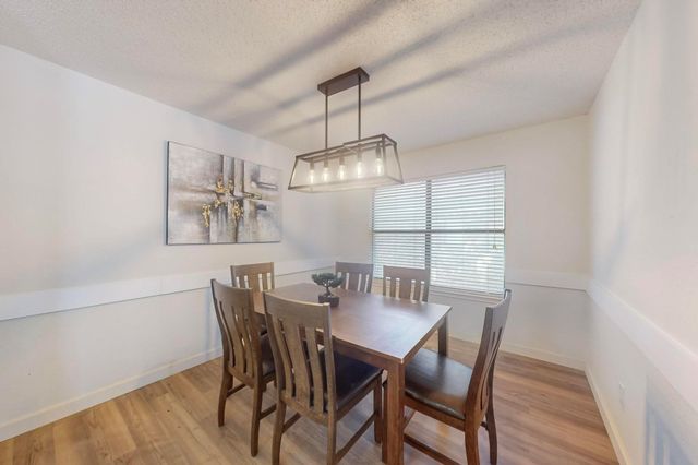 901 Larue Drive, Cedar Hill, TX 75104