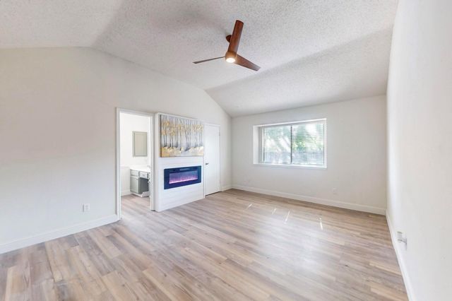 901 Larue Drive, Cedar Hill, TX 75104