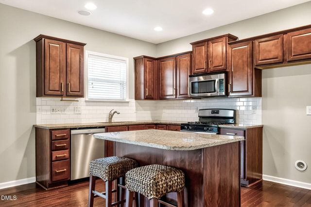 2542 Perthshire Lane, Fuquay Varina, NC 27526