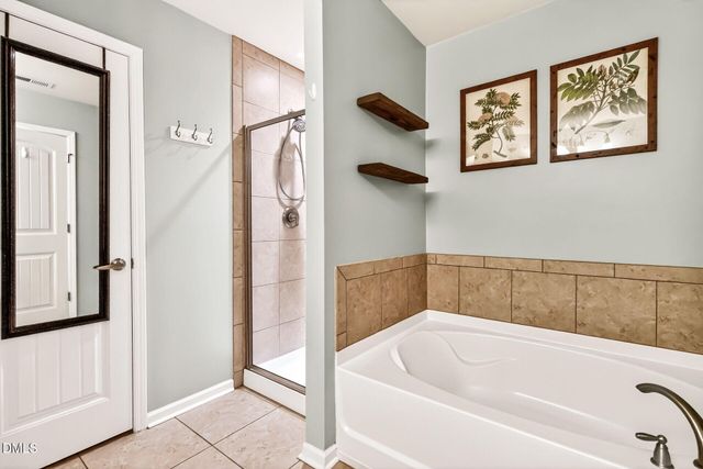 2542 Perthshire Lane, Fuquay Varina, NC 27526