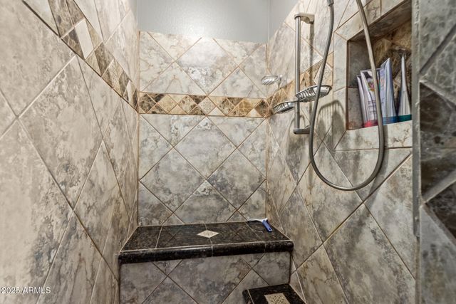 5512 E Holmes Avenue, Mesa, AZ 85206