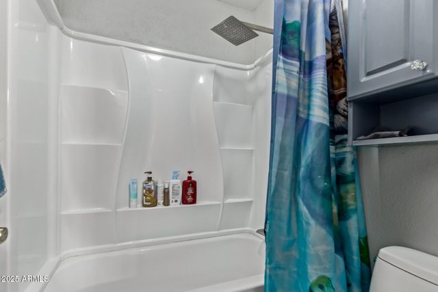 5512 E Holmes Avenue, Mesa, AZ 85206