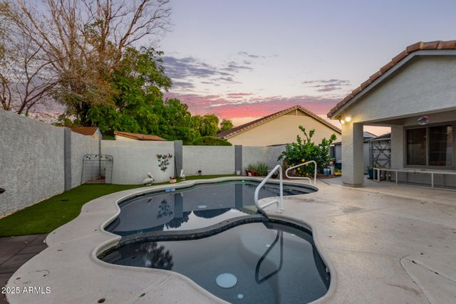 5512 E Holmes Avenue, Mesa, AZ 85206