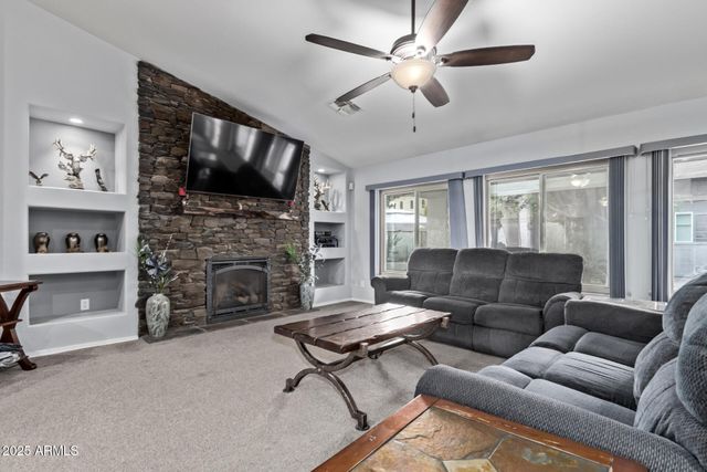 5512 E Holmes Avenue, Mesa, AZ 85206