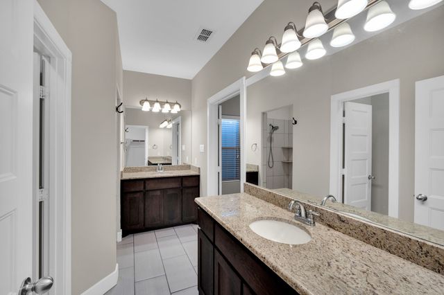 322 S Watson Street, Alvarado, TX 76009