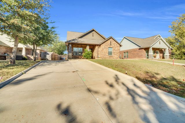 322 S Watson Street, Alvarado, TX 76009
