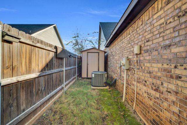 322 S Watson Street, Alvarado, TX 76009