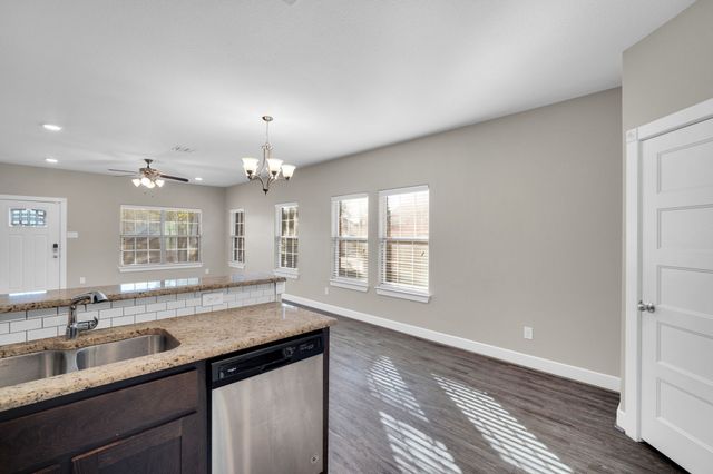 322 S Watson Street, Alvarado, TX 76009