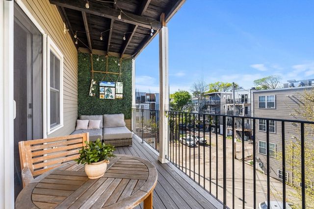 335 Maverick Street 3, Boston, MA 02128