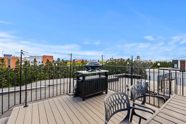 335 Maverick Street 3, Boston, MA 02128