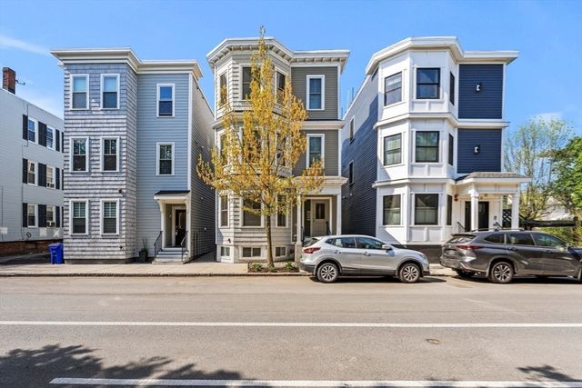 335 Maverick Street 3, Boston, MA 02128
