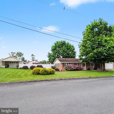 50 EISENHOWER DRIVE, Chambersburg, PA 17201