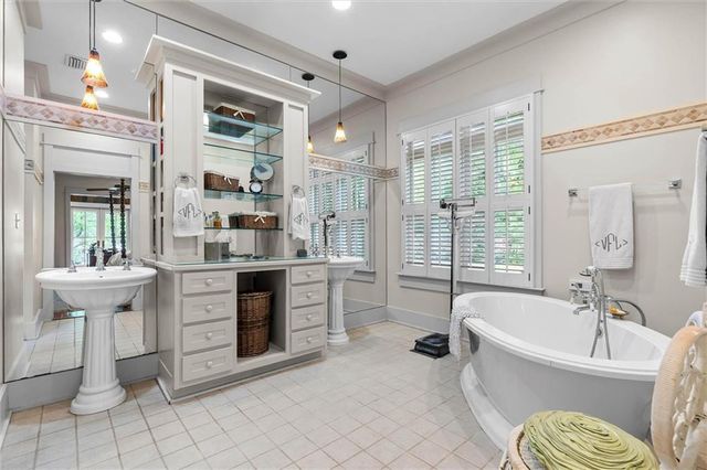 2300 Burgett Road, Mobile, AL 36605