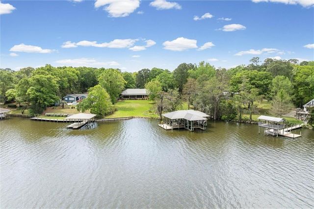 2300 Burgett Road, Mobile, AL 36605