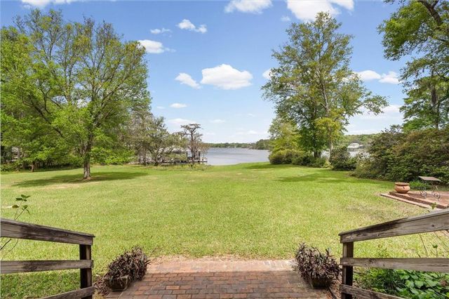 2300 Burgett Road, Mobile, AL 36605