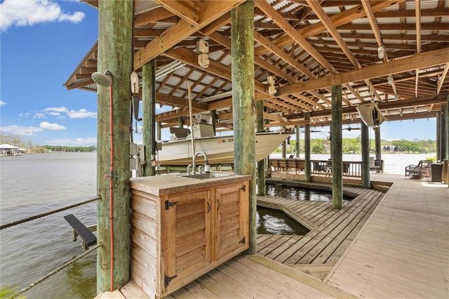 2300 Burgett Road, Mobile, AL 36605