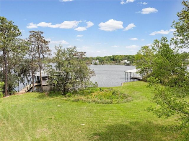 2300 Burgett Road, Mobile, AL 36605