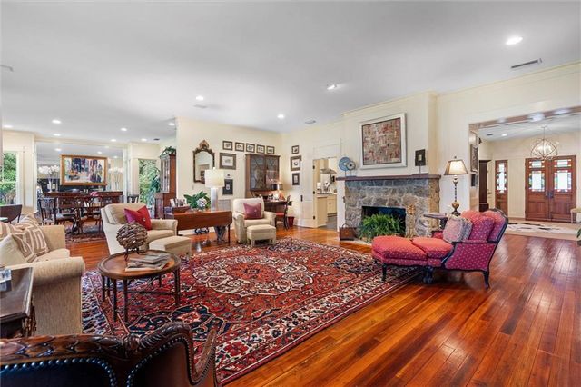 2300 Burgett Road, Mobile, AL 36605