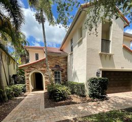 1811 Flower Drive, Palm Beach Gardens, FL 33410