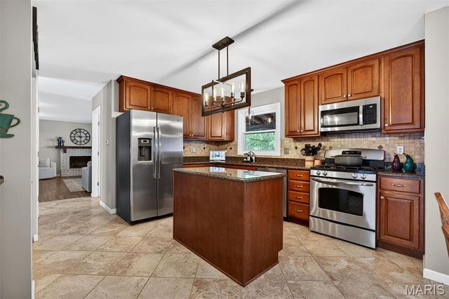 29 Atwater Drive, St Peters, MO 63376