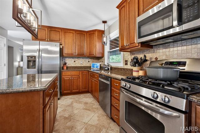 29 Atwater Drive, St Peters, MO 63376