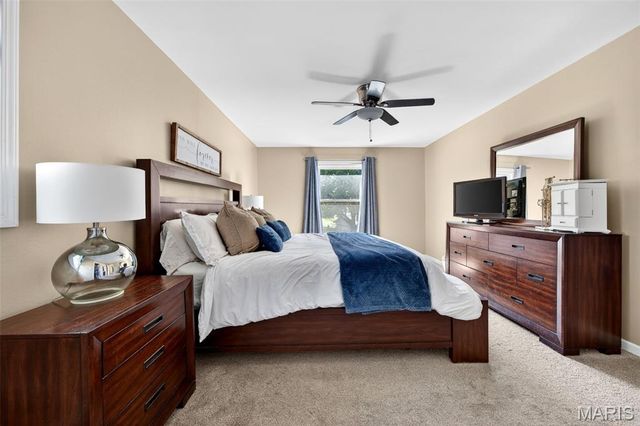 29 Atwater Drive, St Peters, MO 63376