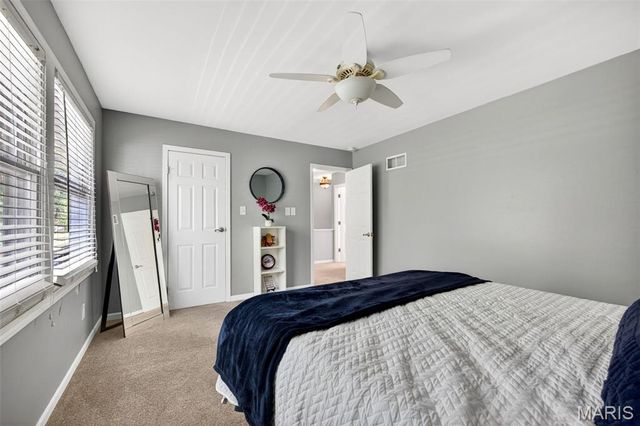 29 Atwater Drive, St Peters, MO 63376