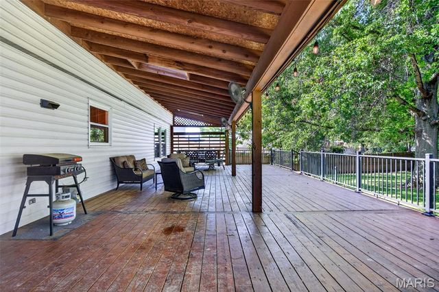 29 Atwater Drive, St Peters, MO 63376