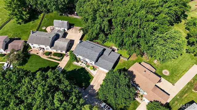 29 Atwater Drive, St Peters, MO 63376