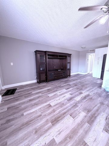 700 Village Green Court 319, Palm Springs, FL 33461