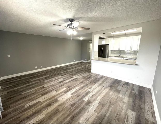 700 Village Green Court 319, Palm Springs, FL 33461