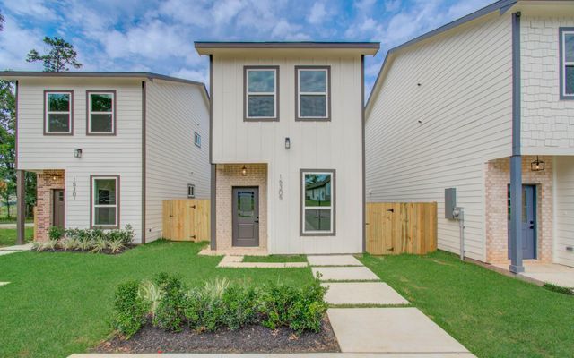 15305 Coaltown Road, Willis, TX 77378