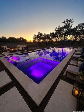 7718 RAMBLE RDG, San Antonio, TX 78266