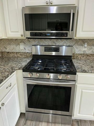 1415 Ebeling Drive, Plainview, TX 79072