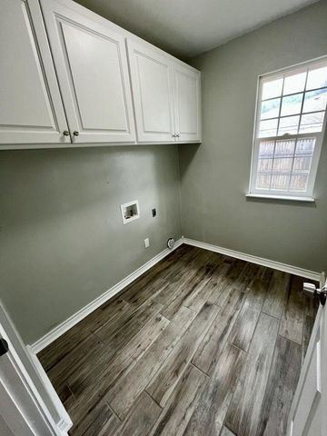 1415 Ebeling Drive, Plainview, TX 79072