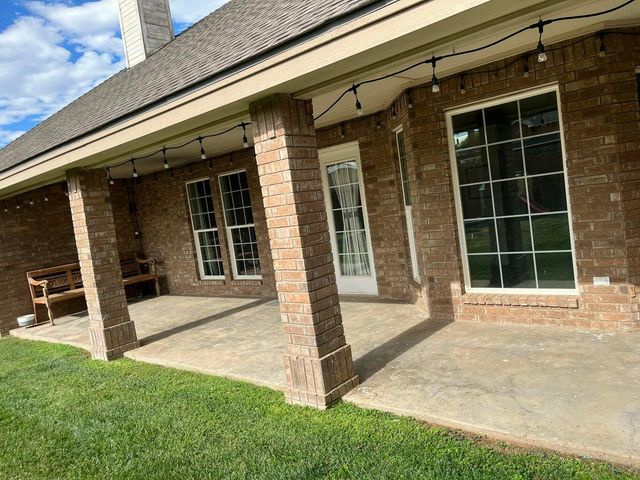 1415 Ebeling Drive, Plainview, TX 79072