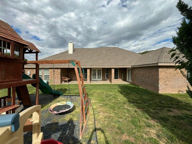 1415 Ebeling Drive, Plainview, TX 79072
