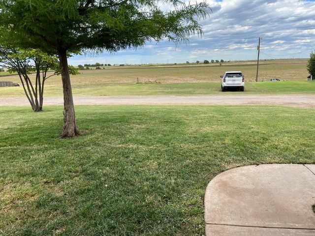 1415 Ebeling Drive, Plainview, TX 79072