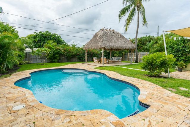 1621 NE 17TH Way, Fort Lauderdale, FL 33305