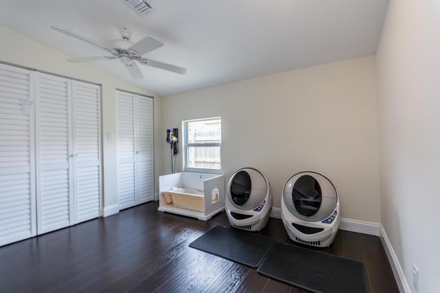 1621 NE 17TH Way, Fort Lauderdale, FL 33305