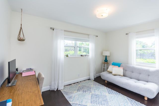 1621 NE 17TH Way, Fort Lauderdale, FL 33305