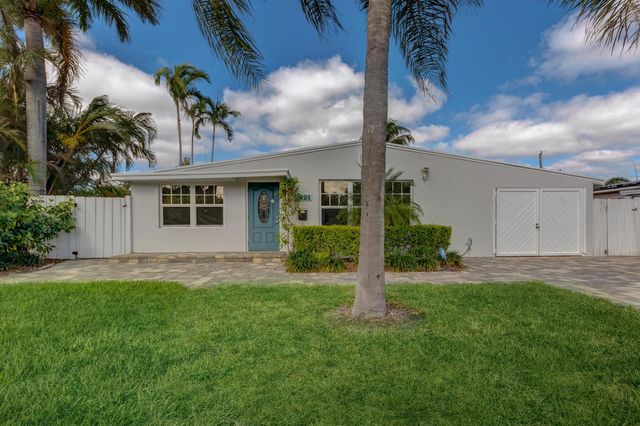 1621 NE 17TH Way, Fort Lauderdale, FL 33305