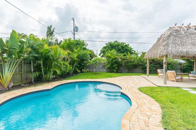 1621 NE 17TH Way, Fort Lauderdale, FL 33305