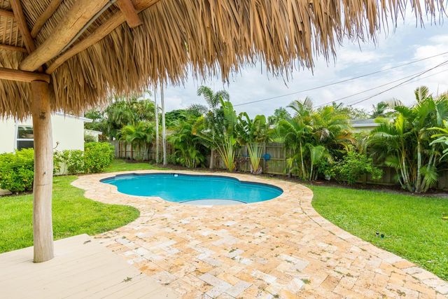 1621 NE 17TH Way, Fort Lauderdale, FL 33305