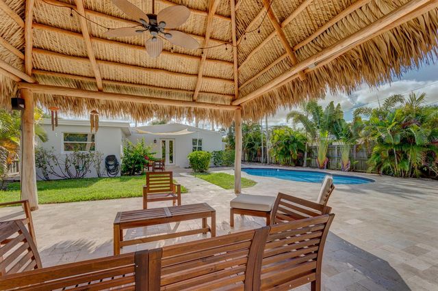 1621 NE 17TH Way, Fort Lauderdale, FL 33305