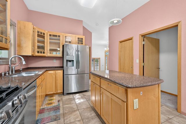 412 Hazel Street N, Saint Paul, MN 55119