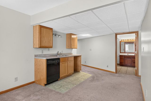 412 Hazel Street N, Saint Paul, MN 55119