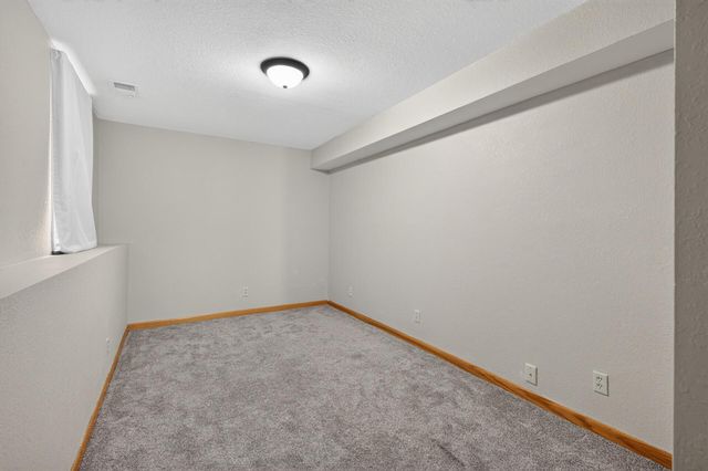 412 Hazel Street N, Saint Paul, MN 55119