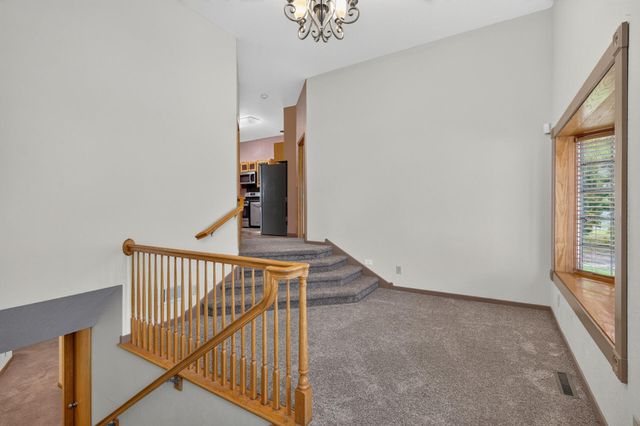412 Hazel Street N, Saint Paul, MN 55119